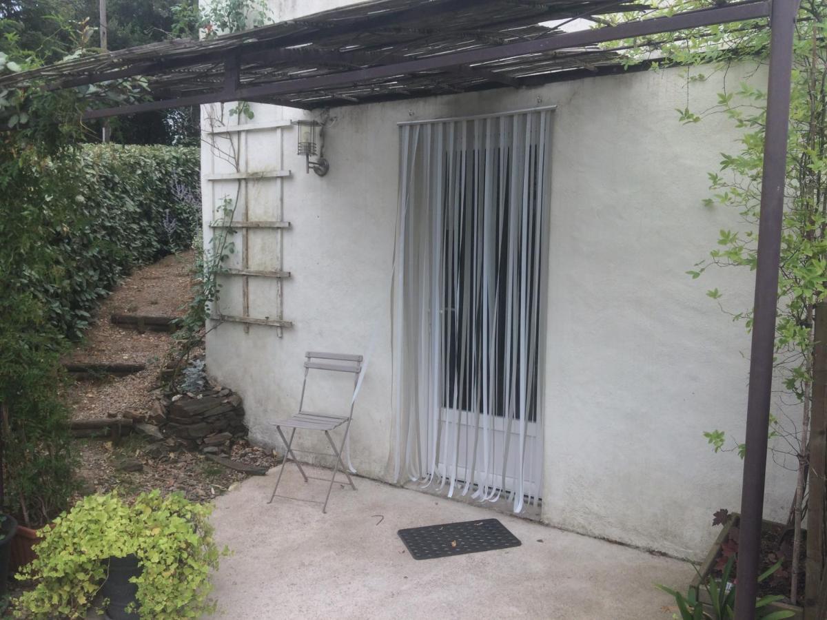 Les Deux Chemins Hotel Mons  Exterior photo